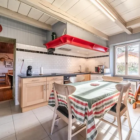 Authentique En Vallee Verte Chalet Bogeve